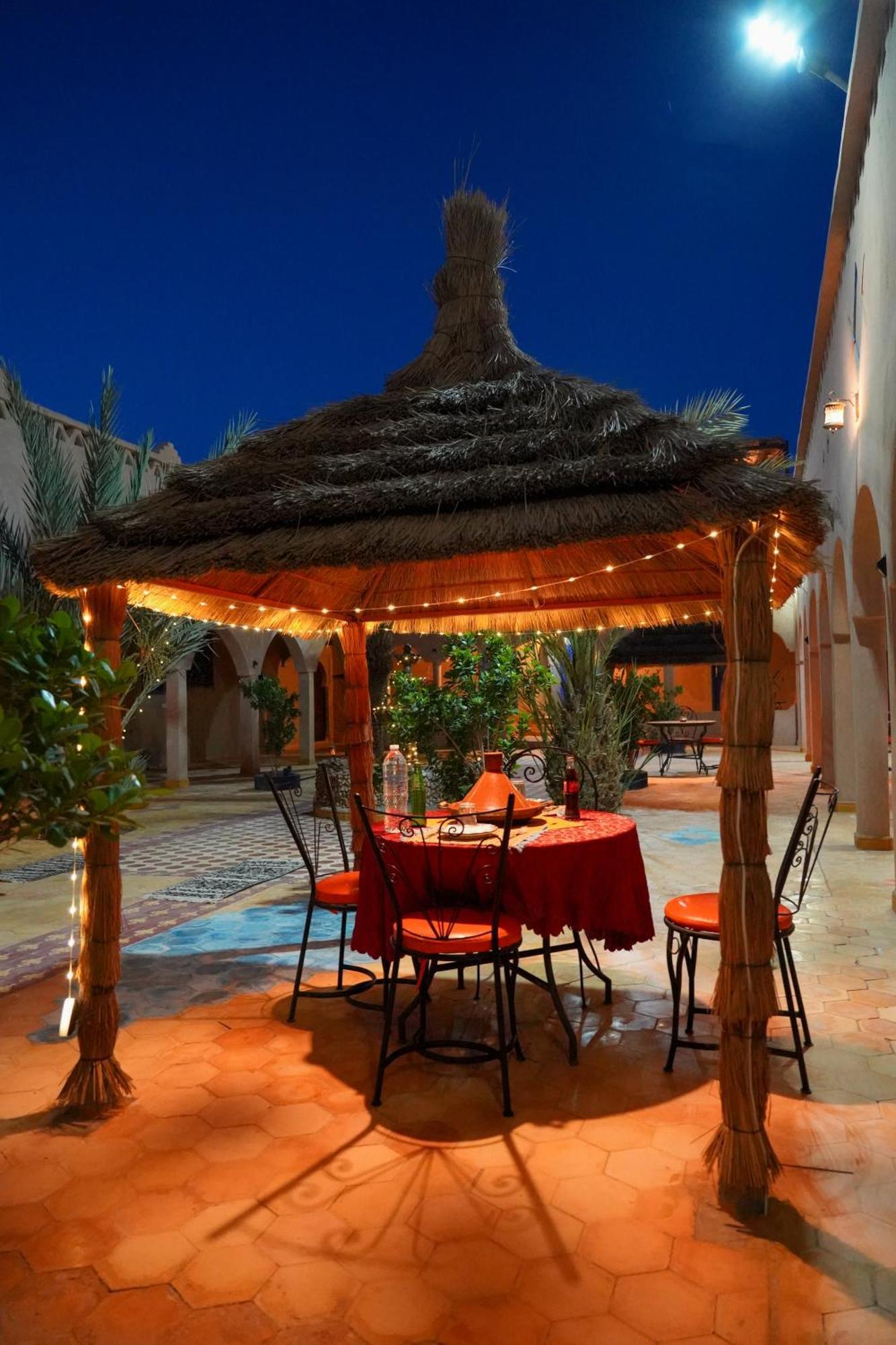 Auberge Les Roches Merzouga Exterior photo