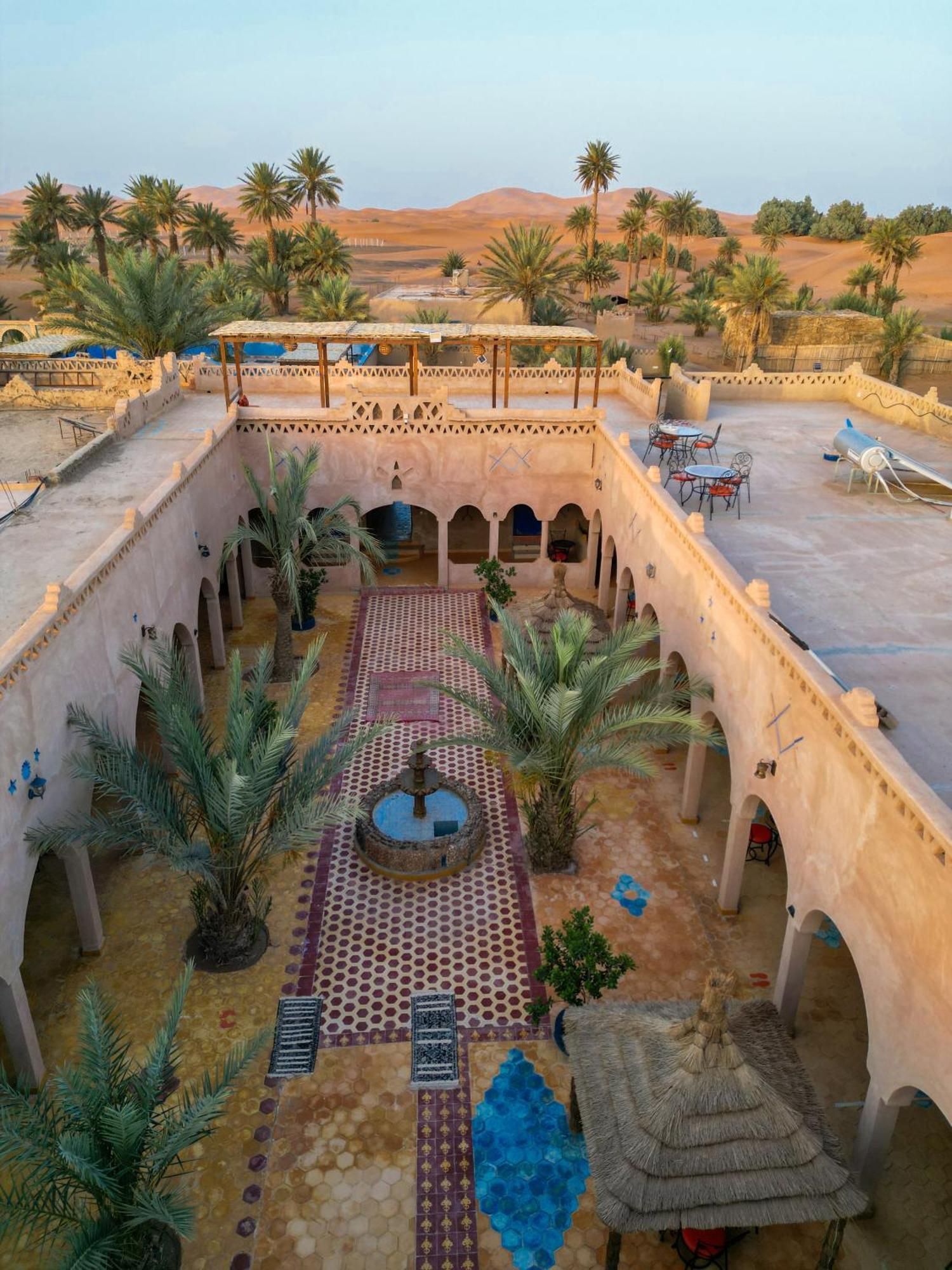 Auberge Les Roches Merzouga Exterior photo